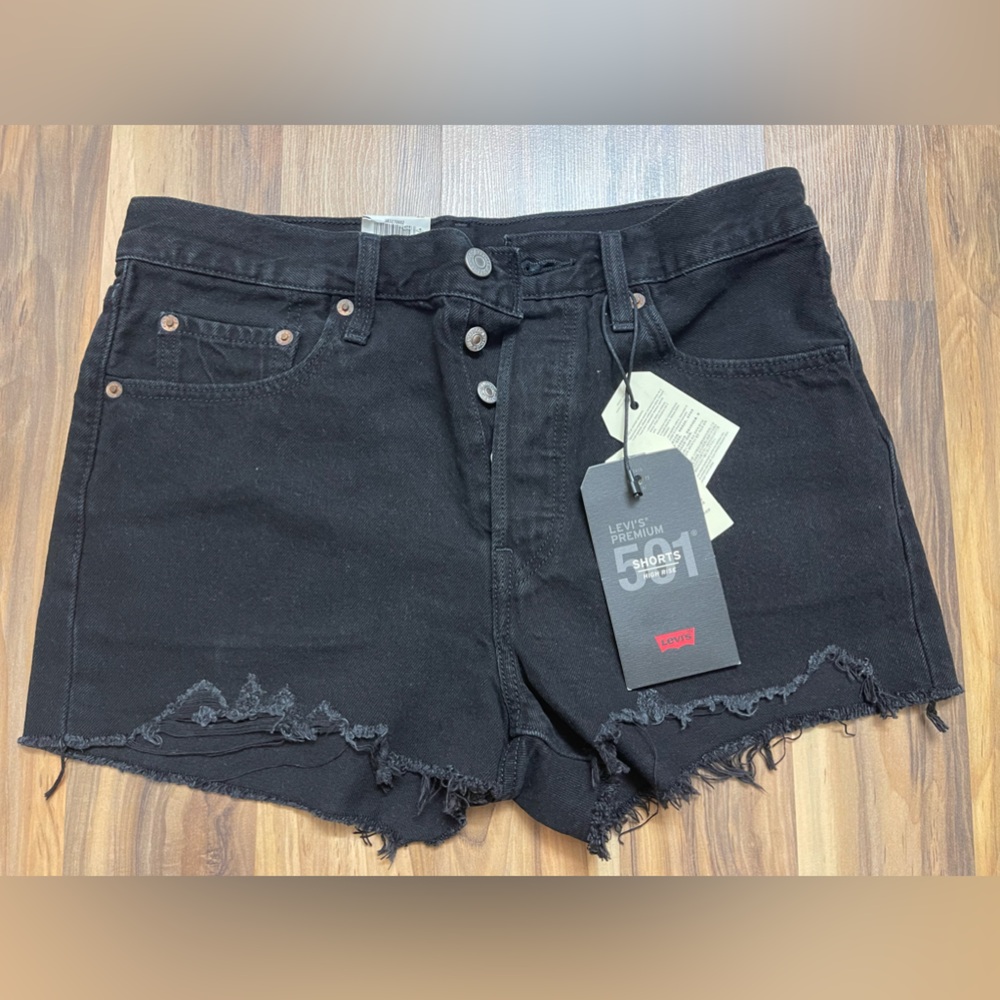 Levi’s 501 women high rise button fly shorts